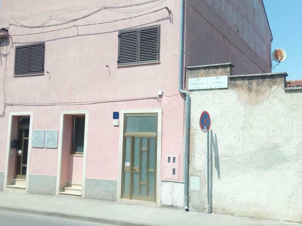 Apartman Adriatic Πούλα Εξωτερικό φωτογραφία